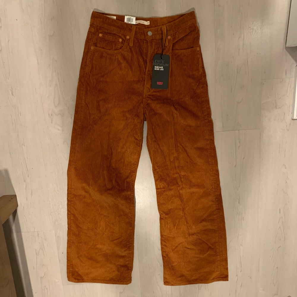 Levi’s Corduroy Ribcage Wide Leg
